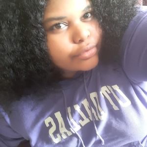 Meet your Posher, Lexie